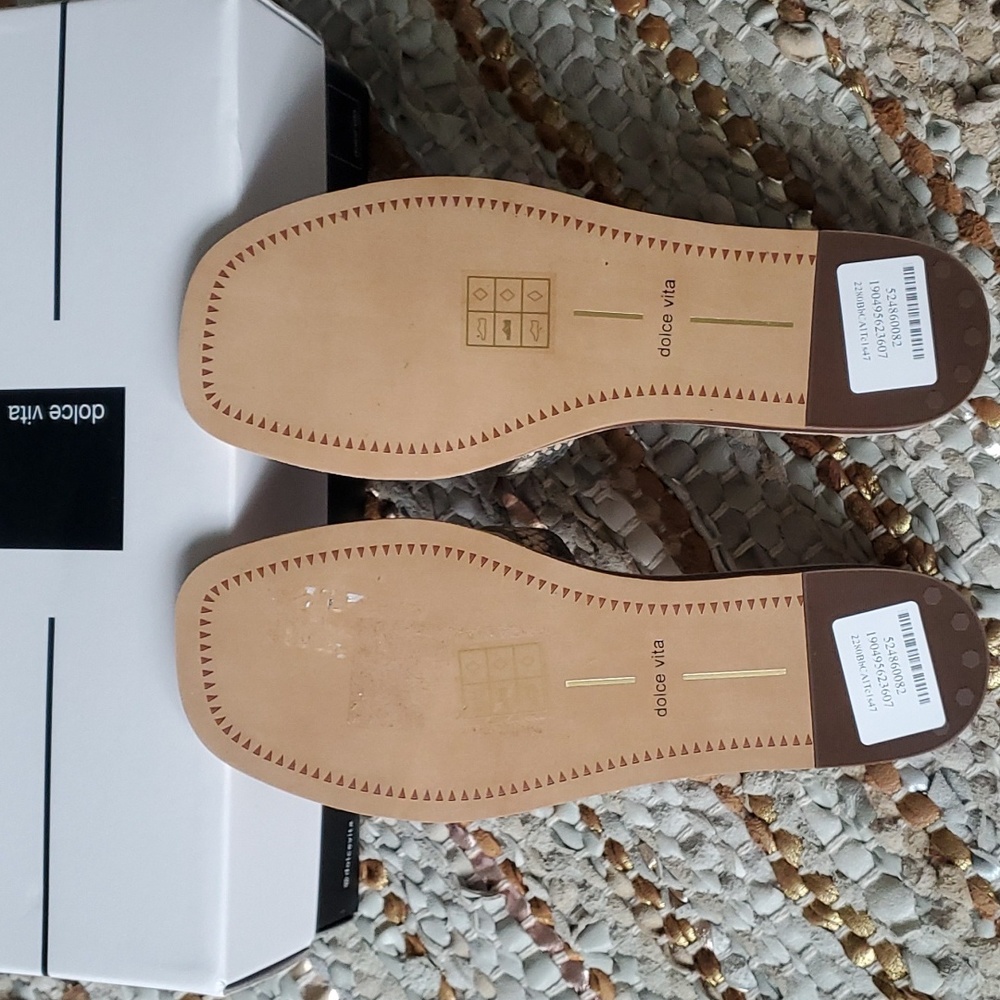 Dolce Vita Cait slide sandal - Picture 8 of 10